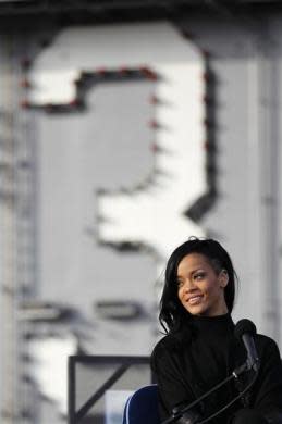 Rihanna and Brooklyn Decker promote “Battleship”