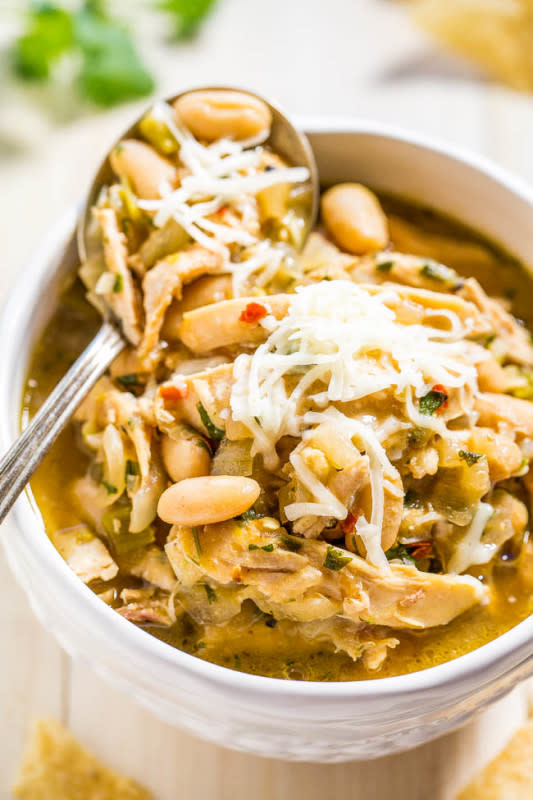 <p>This comfort food classic comes together in just 30 minutes. Get the recipe <a href="http://www.averiecooks.com/2015/10/easy-30-minute-homemade-white-chicken-chili.html" rel="nofollow noopener" target="_blank" data-ylk="slk:HERE;elm:context_link;itc:0;sec:content-canvas" class="link "><strong>HERE</strong></a>.</p>