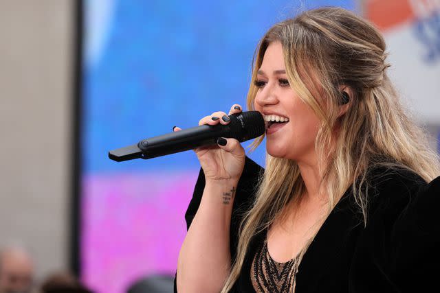 <p>Dia Dipasupil/Getty</p> Kelly Clarkson on 'Today'