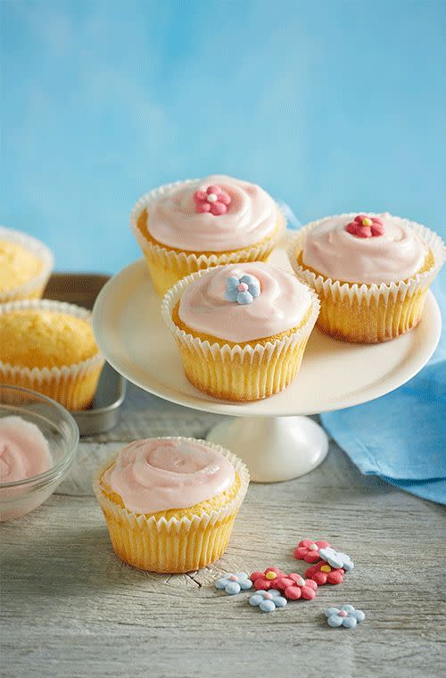 Easy sour-cream cupcakes