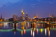 <p>The German city of Frankfurt is the world's tenth most expensive city to live in, according to the latest Worldwide Cost of Living Survey (WCOL) conducted by the prestigious Economic Intelligence Unit. Frankfurt has a score of 137 on the index.</p>