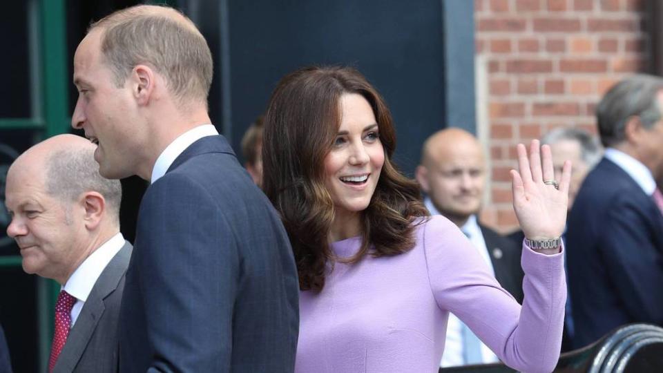 Vergessen scheinen die Strapazen der Hamburger während des G20-Gipfels: William und Kate sind in der Stadt und verleihen der arg gebeutelten Elb-Metropole neuen und sogar royalen Glanz.