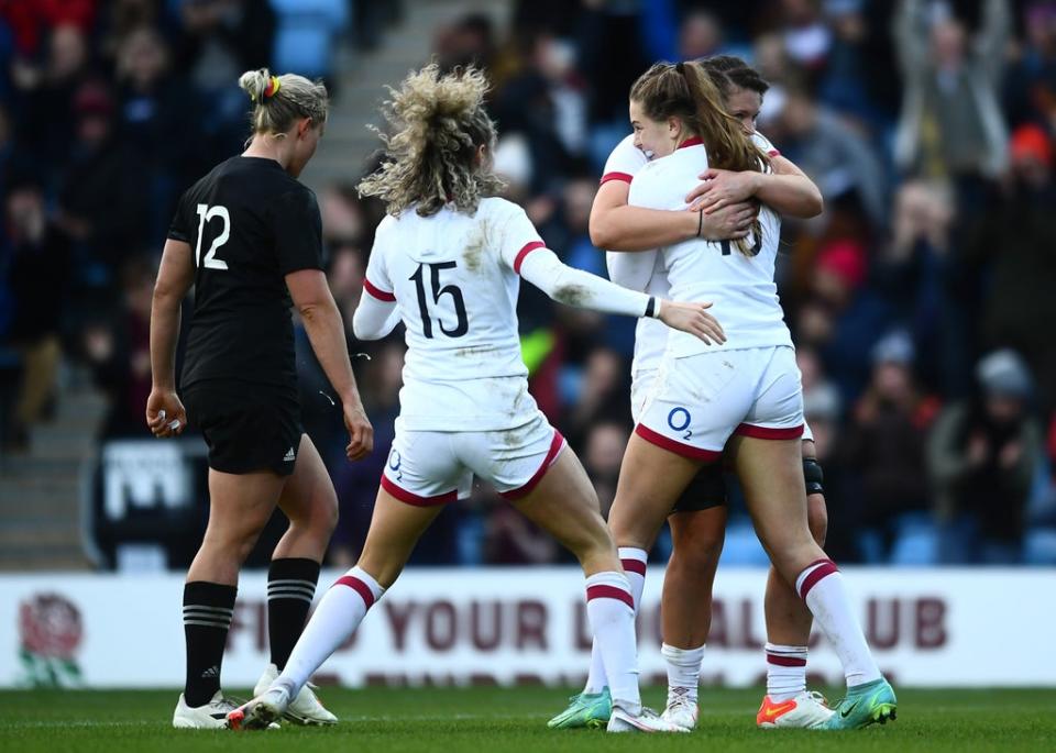 England celebrate after beating the Black Ferns (Getty)