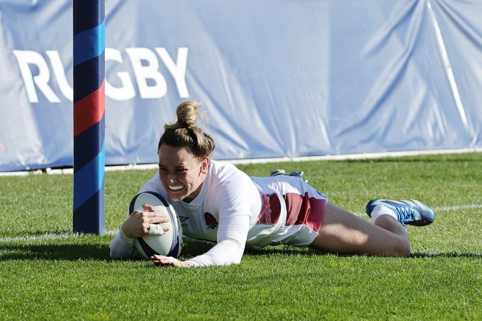 Megan Jones scores the third try for England (Getty)