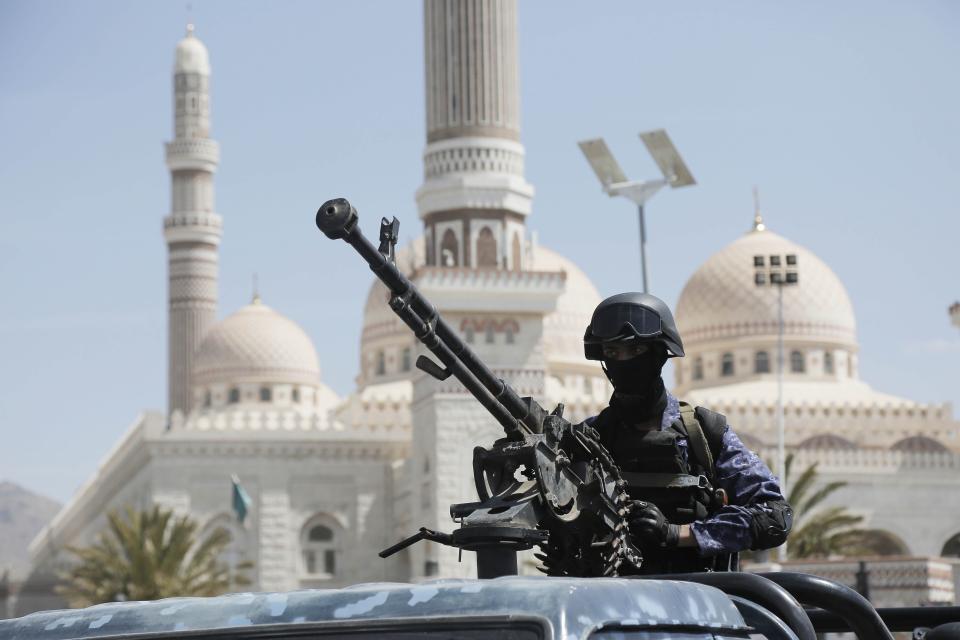 Houthis mark 20th anniversary of Hussein al-Houthi’s assassination in Yemen (Anadolu via Getty Images)