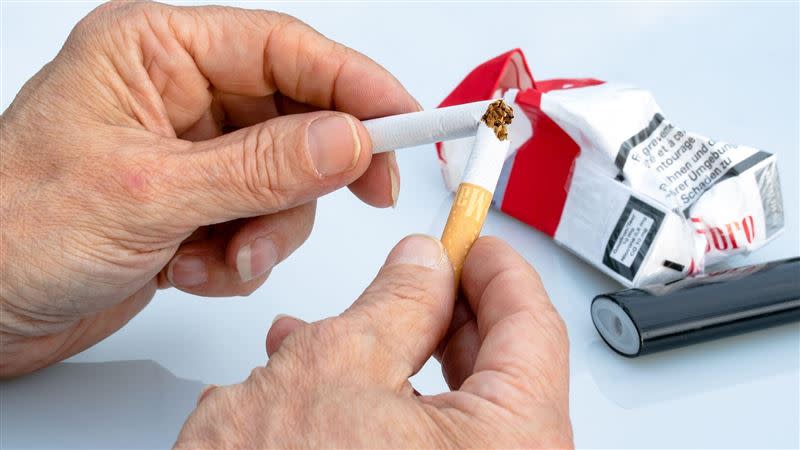 抽菸對健康影響甚鉅，一名高中生抽菸3年嚴重血栓，再晚就得截肢。（圖／pixabay）