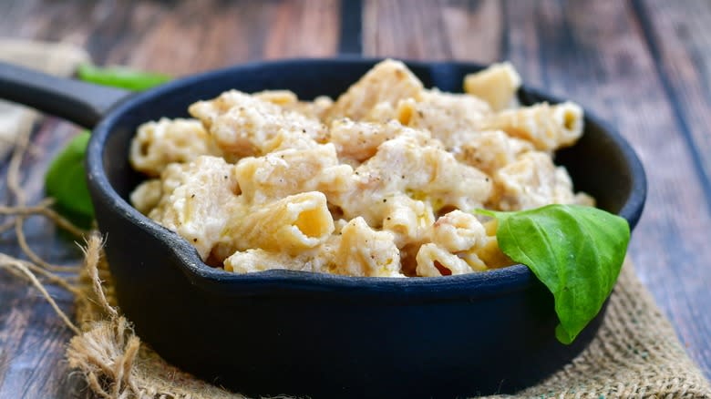 Gluten-free chickpea pasta with white sauce