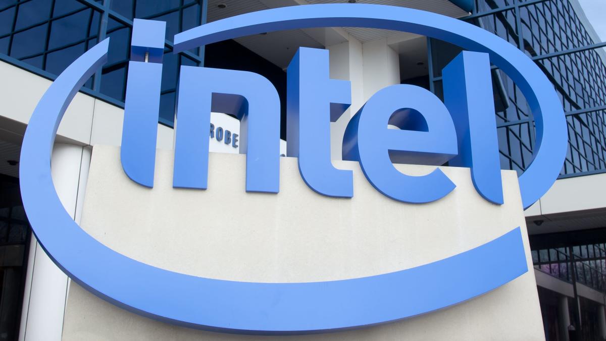 Intel considers foundry business split in turnaround: BBG