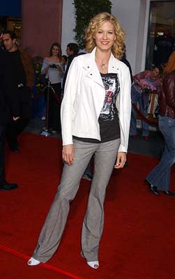 Jenna Elfman Bruce Almighty Premiere 5/14/2003 Photo: Gregg DeGuire, Wireimage.com