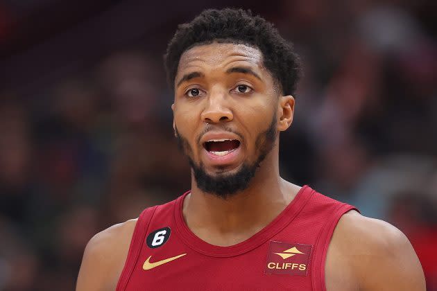 Donovan Mitchell scores 41, Cavaliers beat Spurs for seventh straight win –  News-Herald