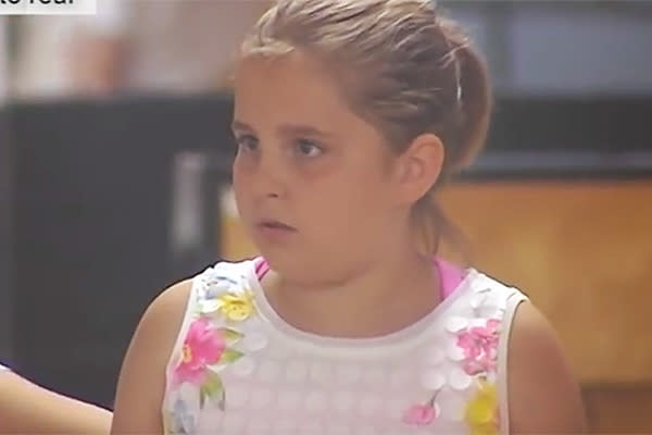 Rocío Peña, la niña de 9 años que nos da una lección de tolerancia e igualdad. Foto: Youtube.com/Gente Maravillosa TV En Canal Sur.