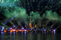 Fireworks explode over the Peter and Paul Fortress during the Scarlet Sails festivities marking school graduation, in St. Petersburg, Russia,June 24, 2018. REUTERS/Henry Romero