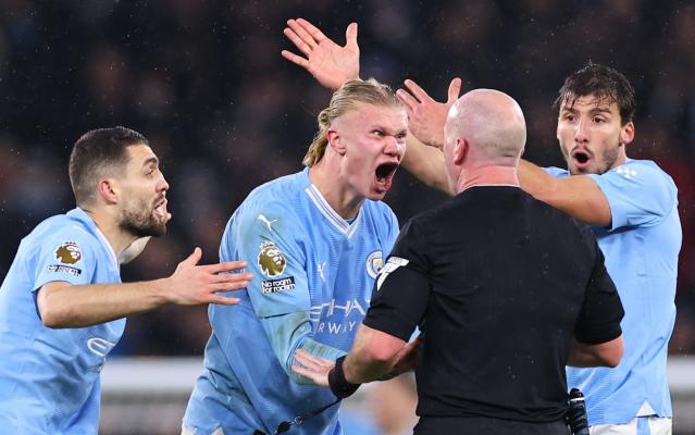 Man City charged by English FA after Haaland and others surrounded ref  during Tottenham draw