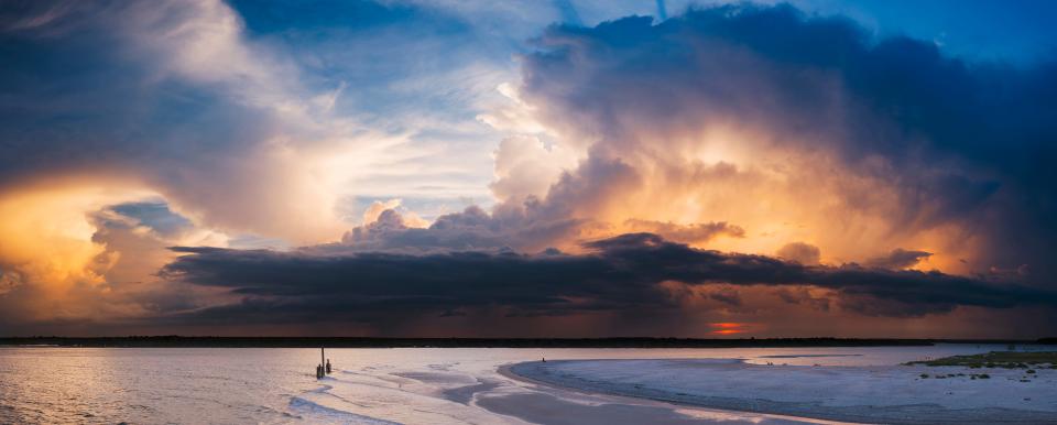 "Matanzas Thunderstorm" by Stephen Brown won The Big Picture category.