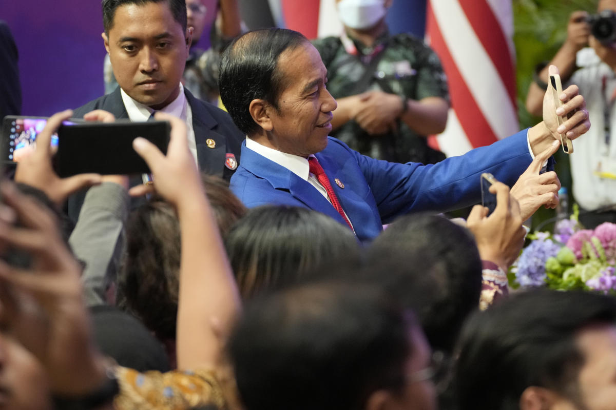 ДЖАКАРТА Индонезия АП — президентът на Индонезия отправи остро предупреждение