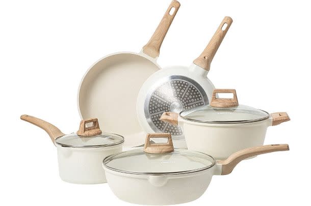 This granite cookware set is 1) gorgeous, 2) ideal for use on ceramic hobs, and 3) 42% off. I'm sold.