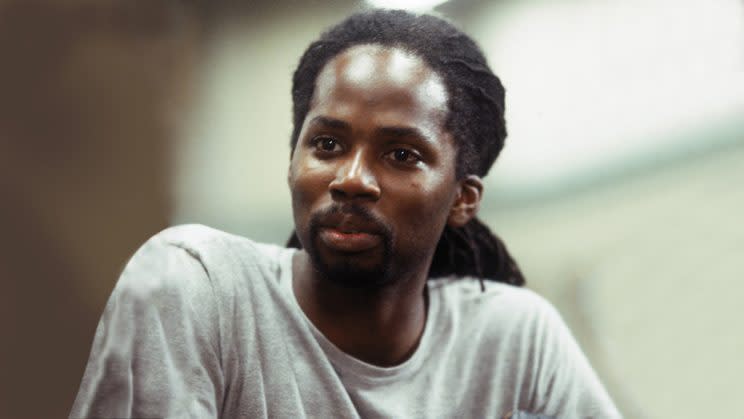 Harold Perrineau as Augustus Hill on HBO's OZ. (Credit: HBO)