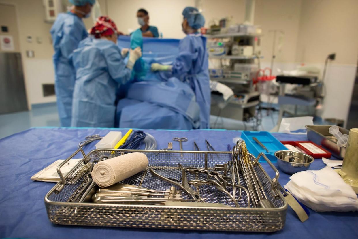 The Saskatchewan government is touting a high number of surgeries performed in the first six months of the fiscal year in 2023-24 as it aims to take thousands off waiting lists. (Darryl Dyck/The Canadian Press - image credit)