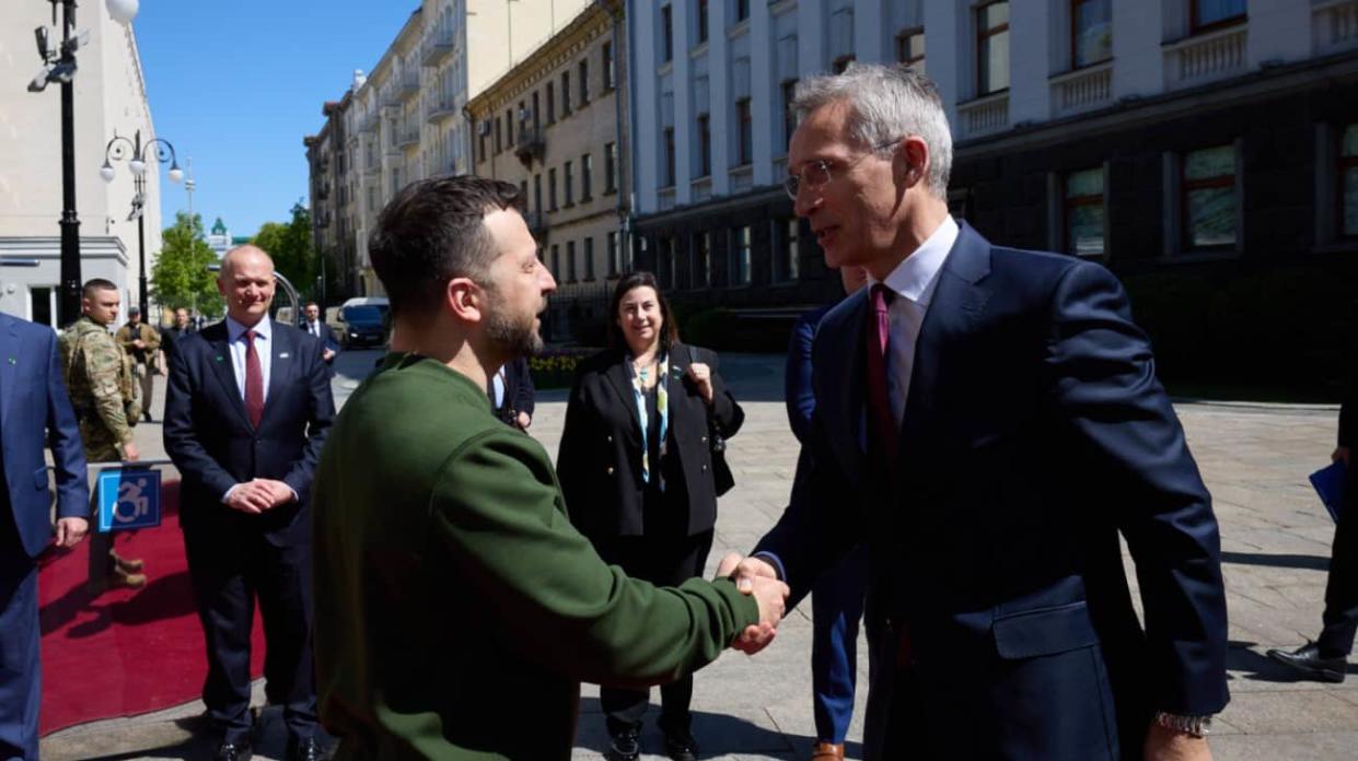 President Volodymyr Zelenskyy meets Jens Stoltenberg in Kyiv. Photo: Dakhlalla on X