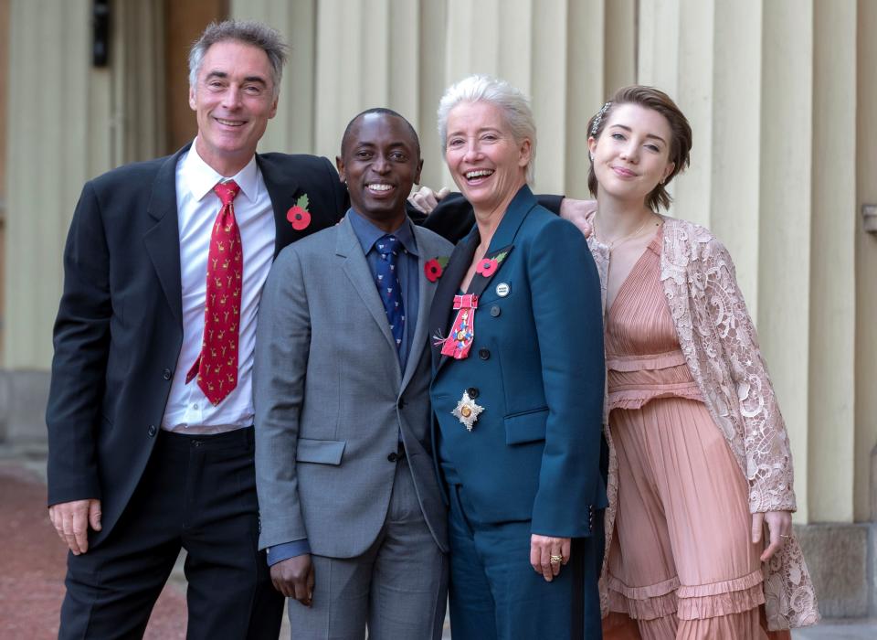 Emma Thompson and her family at Buckingham Palace.&nbsp; (Photo: STEVE PARSONS via Getty Images)