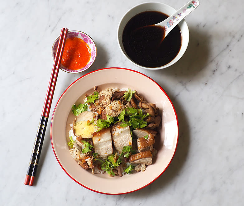 The braised duck rice is lovely with the tender meat, pig's intestine and half portion of hard boiled egg.