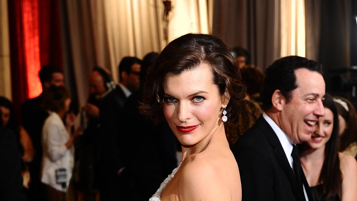 Milla Jovovich's 'Resident Evil' Stunt Double Sues Producers Over  Horrific On-Set Injury : r/movies