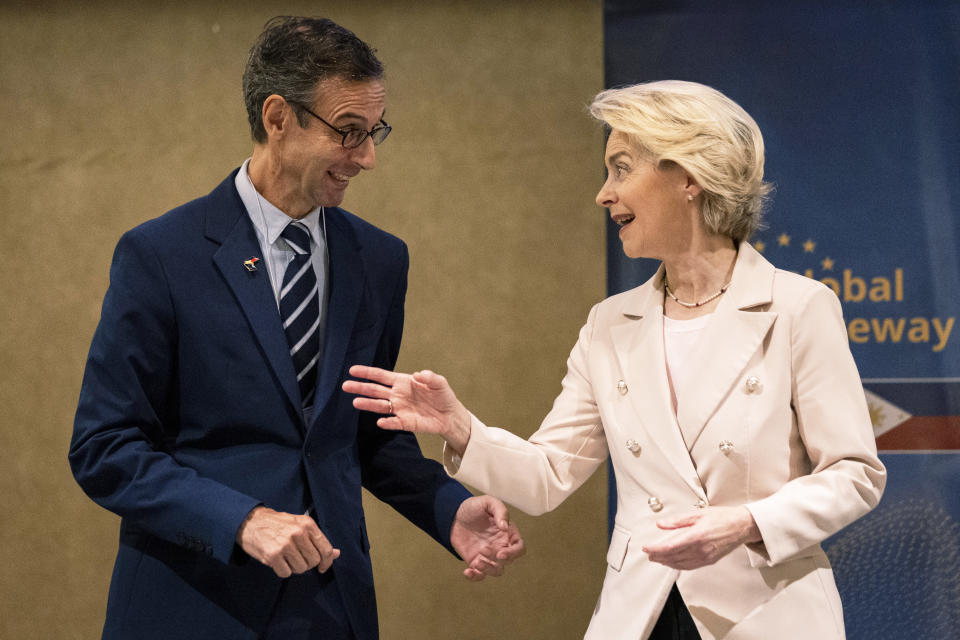 President of the European Commission Ursula von der Leyen talks to European Chamber of Commerce of the Philippines President Paulo Duarte at a business event in Fairmont Hotel, Makati City, Philippines on Monday, July 31, 2023. (Eloisa Lopez/Pool Photo via AP)