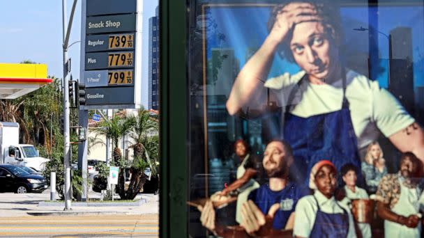 PHOTO: Gas prices continue to rise at gas stations in Los Angeles, Sept. 29, 2022. (Gary Coronado/Los Angeles Times via Getty Images, FILE)