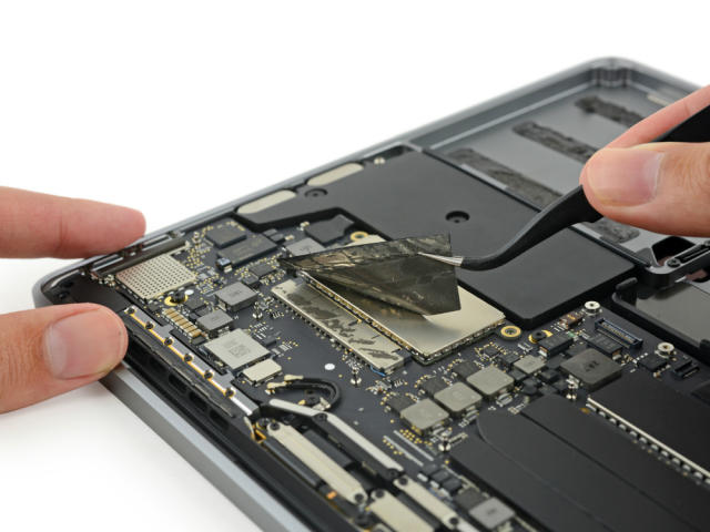 virksomhed kollision Fantasi Upgrading the new MacBook Pro is still a major pain