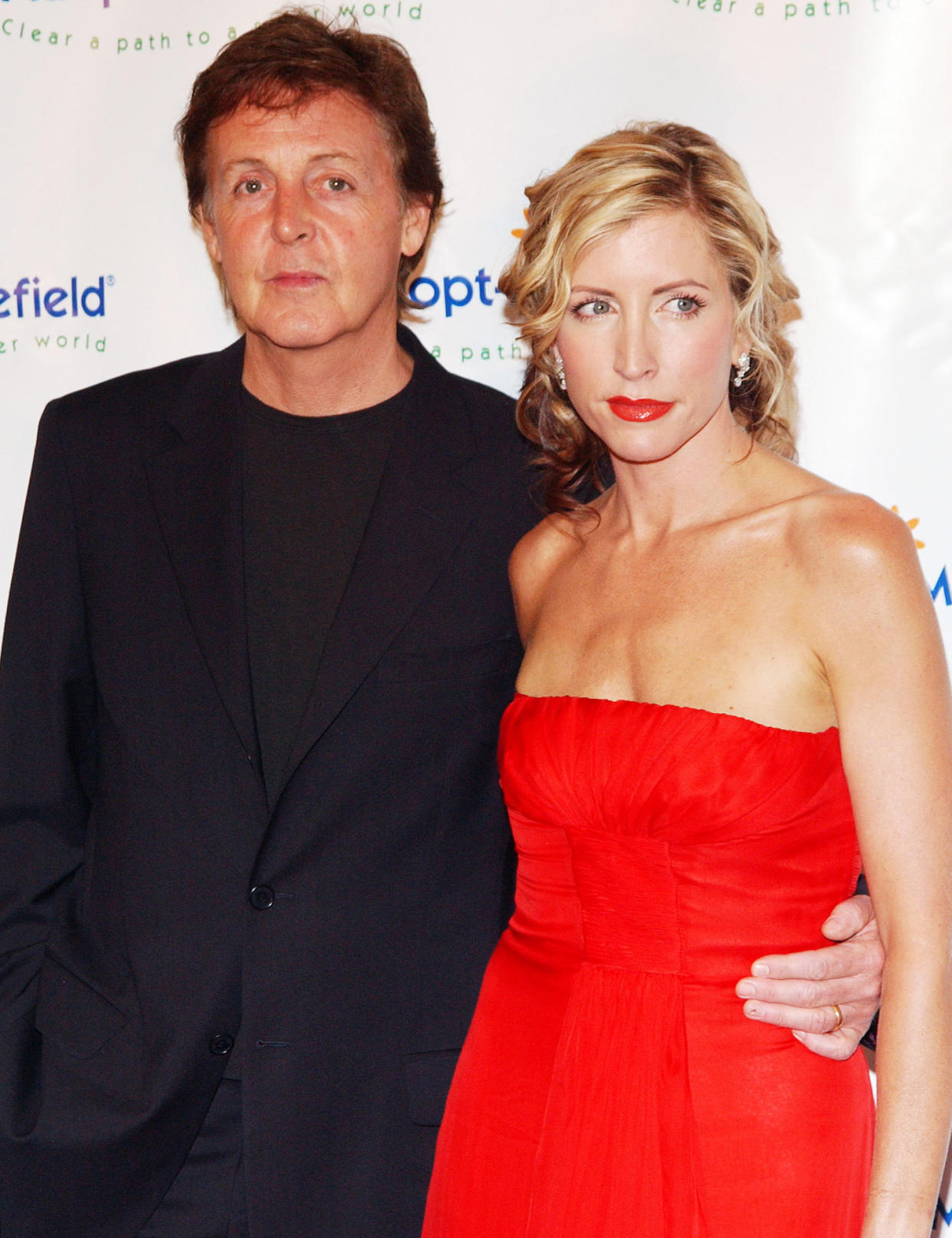 Paul McCartney and wife Heather Mills McCartney on October 15, 2004. (Jon Kopaloff / FilmMagic)