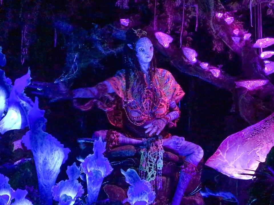 Na'vi River Journey interior shaman Pandora Avatar Land Disney World Animal Kingdom