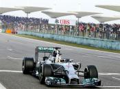 Lewis Hamilton hat mit dem Sieg in China seinen dritten Erfolg in Folge eingefahren. Foto: Srdjan Suki