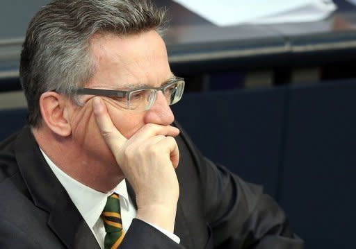 Bei seinem Besuch der in der Türkei stationierten Bundeswehr-Einheiten hat auch Bundesverteidigungsminister Thomas de Maizière (CDU) Probleme zwischen türkischen und deutschen Soldaten festgestellt. "Natürlich habe auch ich bei meinem Besuch in der Türkei gewisse Probleme wahrgenommen, obwohl ich eher die Schokoladenseite gezeigt bekomme", sagte de Maizière. (Archivbild)