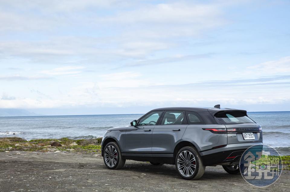 RANGE ROVER Velar P250 Dynamic SE