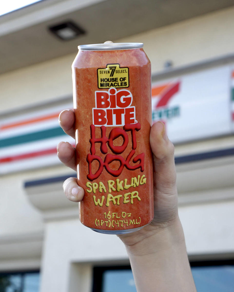 7-Select Big Bite Hot Dog Sparkling Water. ( 7 Select )