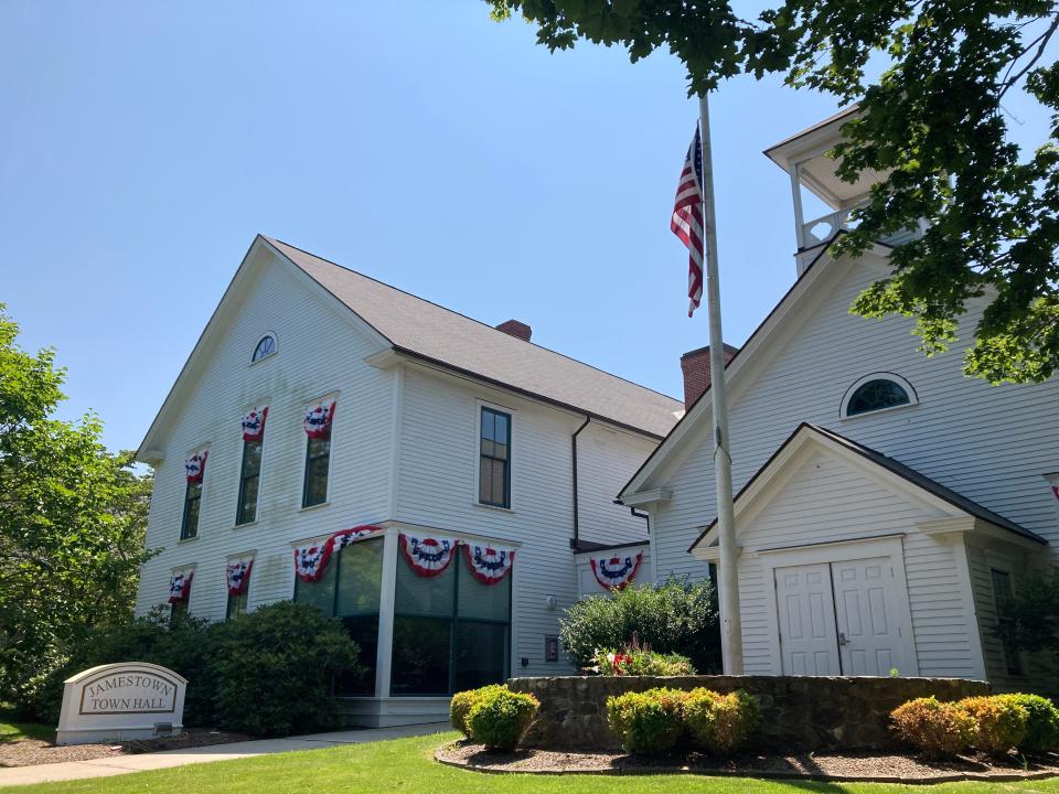 Jamestown Town Hall