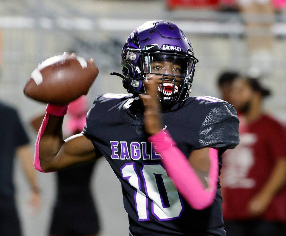 Crowley quarterback Caleb Williams (10) connects outside in the first half of a UIL high school football game at Crowley ISD Multi-Purpose Stadium in Crowley, Texas, Friday, Oct. 20, 2023.