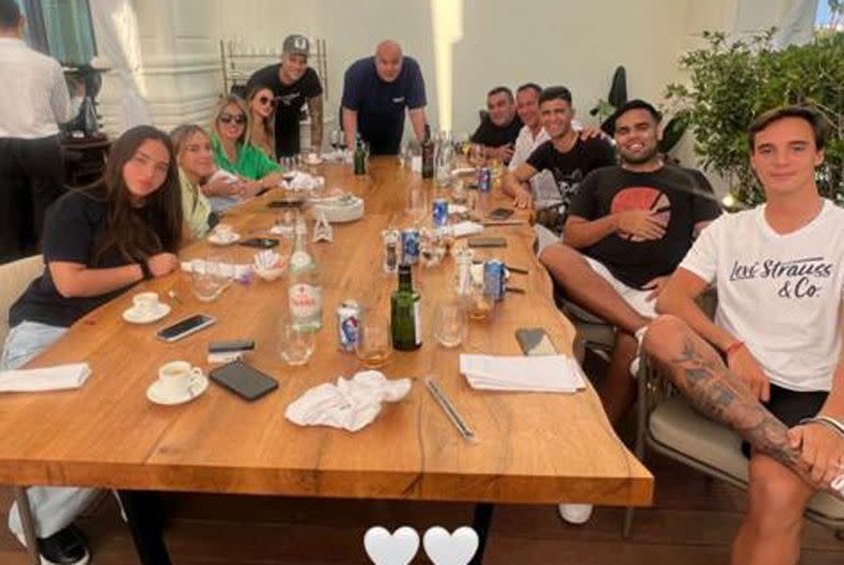 Lautaro Martínez, en una salida con su familia