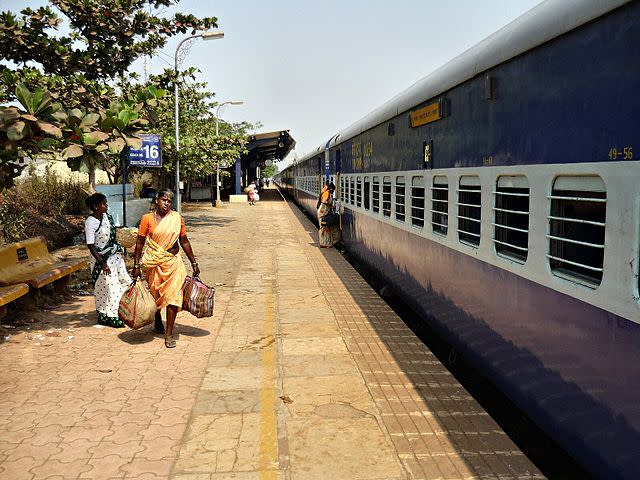 Mandovi Express: