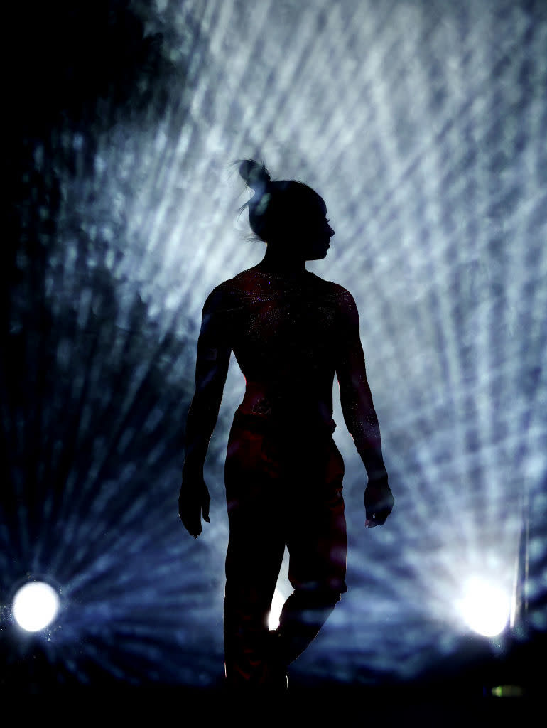 silhouette of Simone Biles