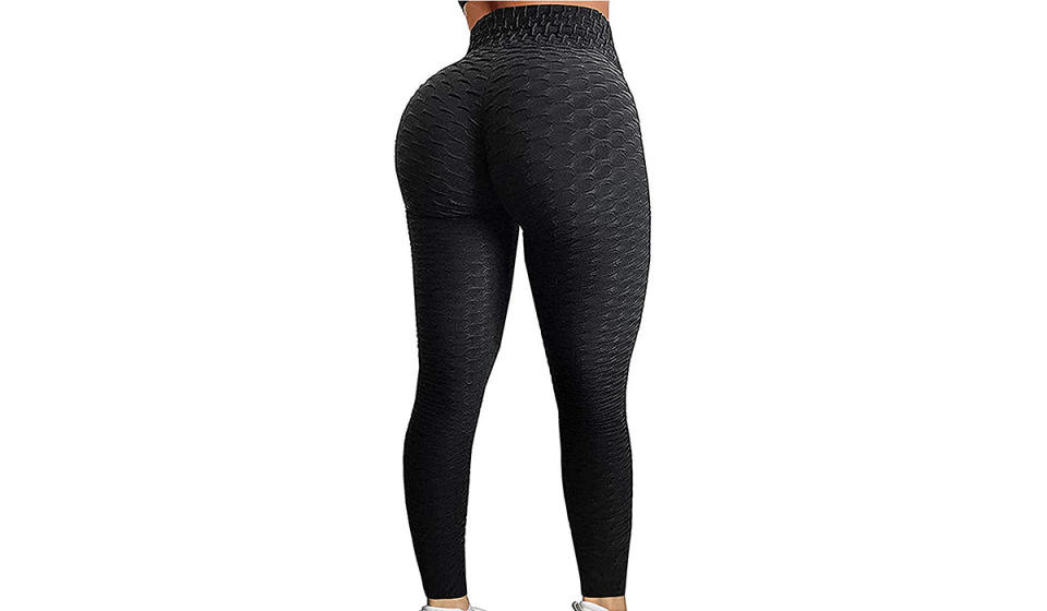 Sometimes you want to put your best foot forward; other times you just want to back it up. Somehow these leggings let you do both. (Photo: Amazon)