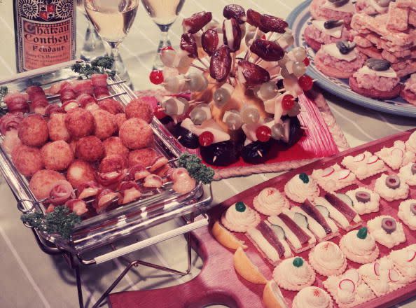 <p>Hors d'oeuvres have remained the star of any good party since the 1950s. Even though we've drifted away from some of the go-to dishes of the time, appetizers like onion dip or anything wrapped in bacon are still in circulation today. </p>