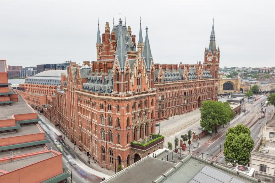 The Renaissance Hotel offers soaring gothic architecture (St Pancras Renaissance Hotel)