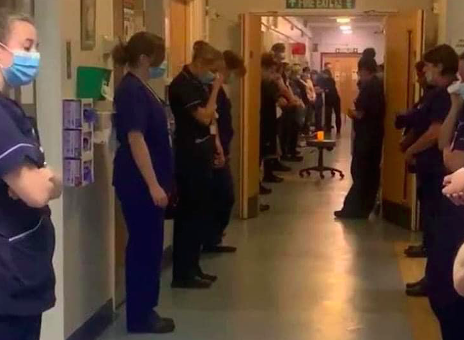 Hospital staff pay tribute to a midwife who died after contracting coronavirus (Rachel Marchant/Facebook)