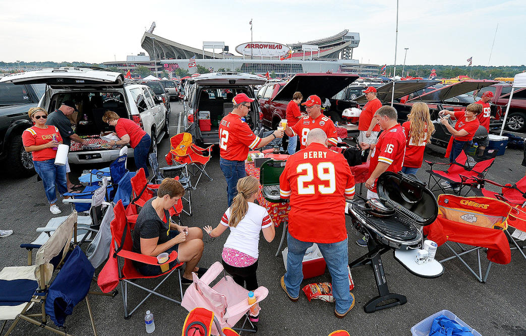 NFL's top 10 tailgating towns