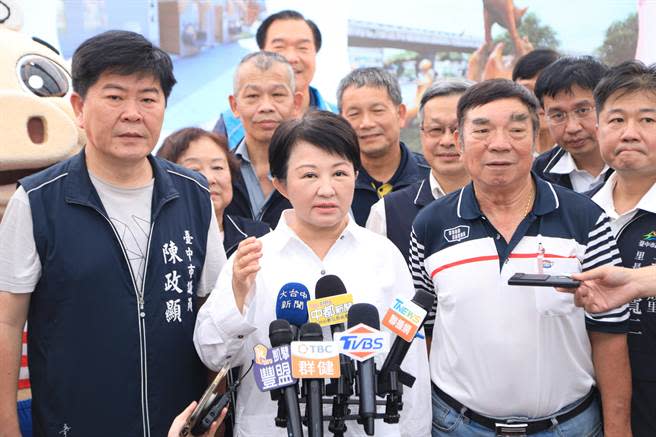 台中市長盧秀燕說，中科1期已經有台積電，近期也已確定中科2期台積電2奈米廠將進駐。（馮惠宜攝）
