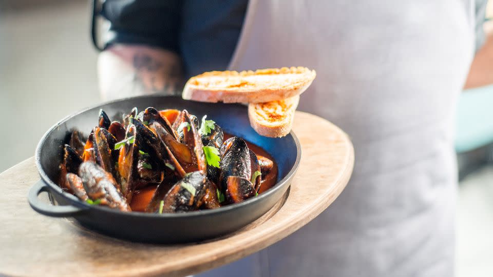 Farmed mussels are affordable and widely available, and they also make a sustainable seafood choice. - smirart/iStockphoto/Getty Images