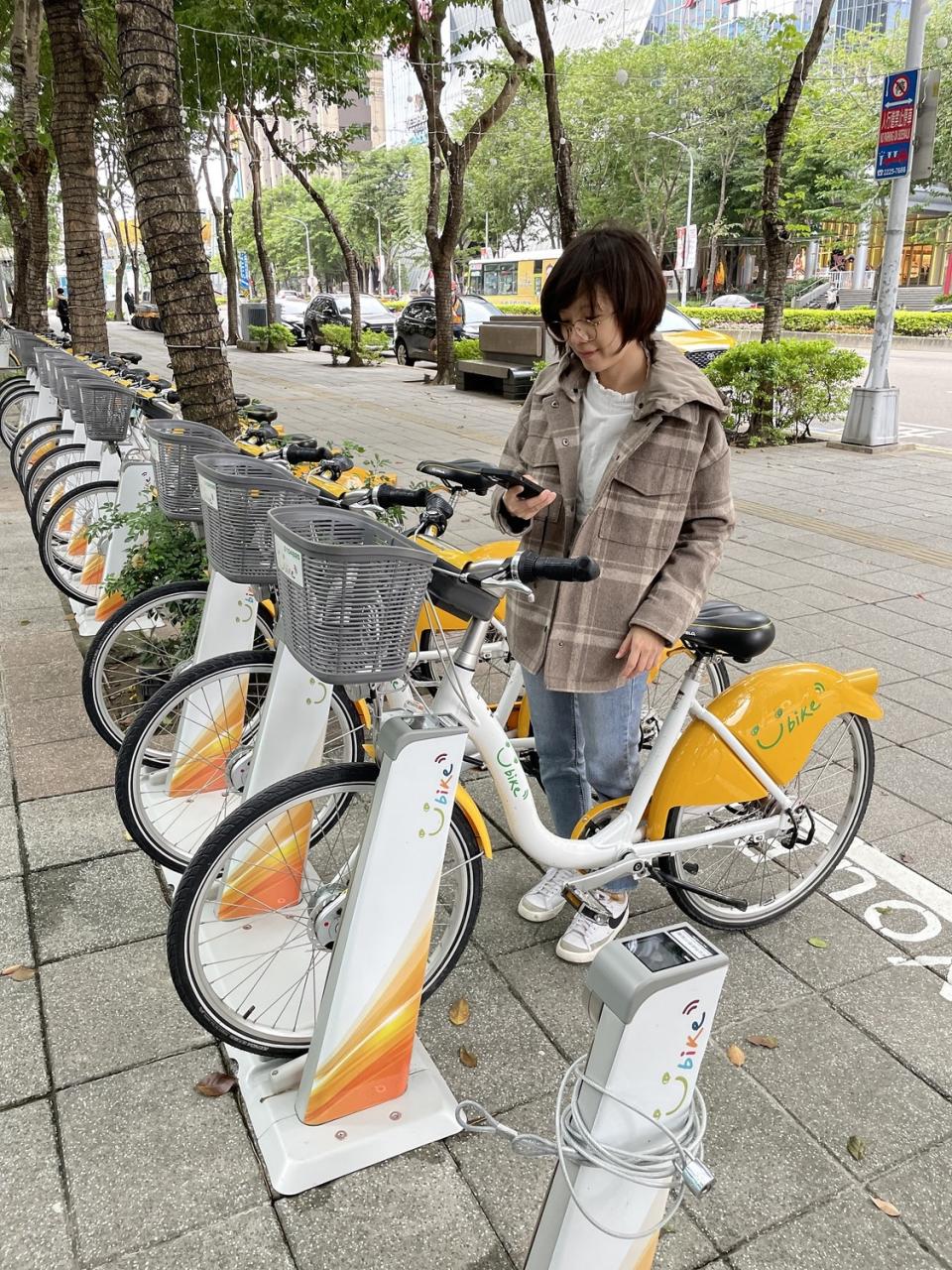 YouBike2.0掃碼租借。   圖：新北市交通局提供