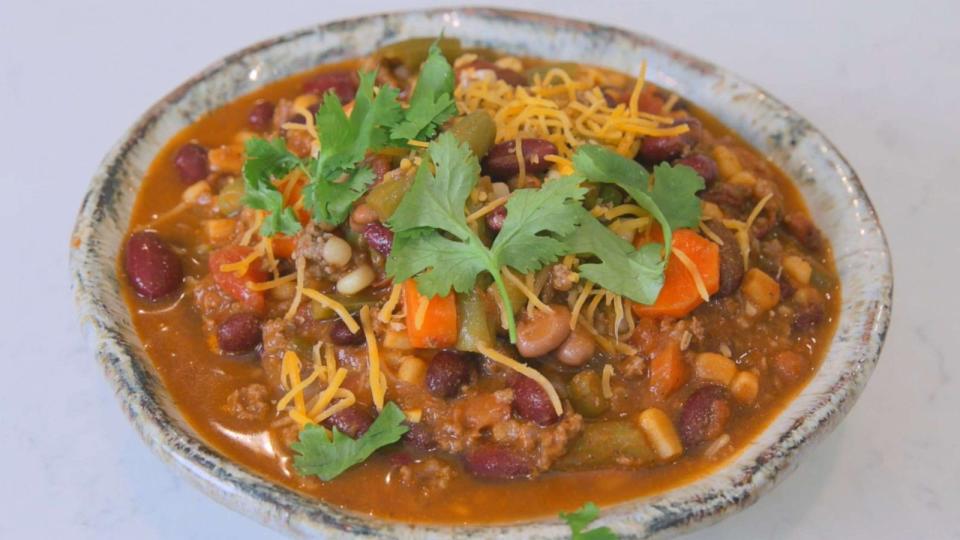 PHOTO: Jessie James Decker's 10-can chili from her new cookbook 'Just Feed Me.' (ABC News)