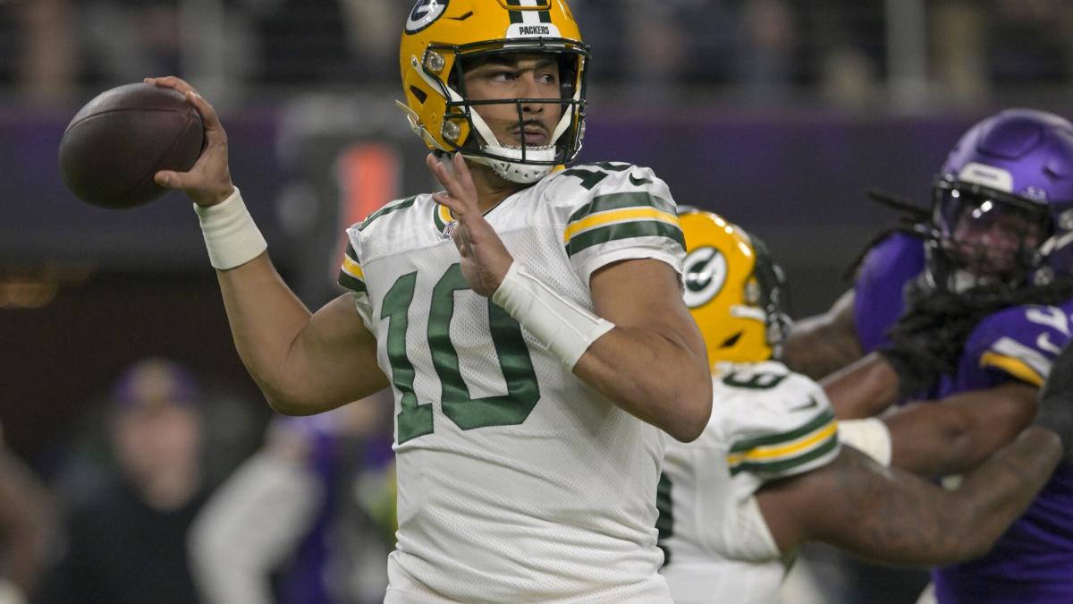 Jordan Love leads Packers upset, sends Cowboys into a long, miserable  offseason - Yahoo Sports